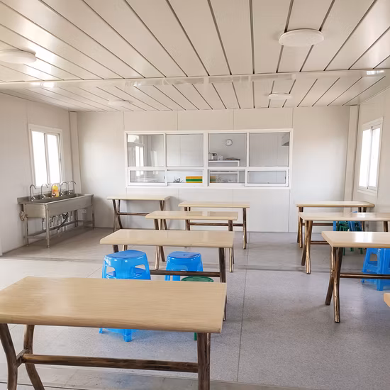 Zweistöckiges, luxuriöses 20-Fuß-Flat-Pack-Containerhaus aus hellem Stahl